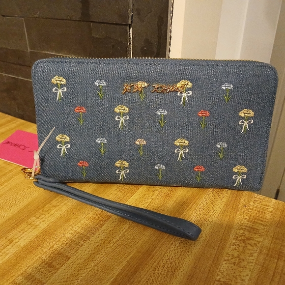 Betsey Johnson Handbags - Betsey Johnson Denim W/Embroidered Flower Print Wallet/ Wristlet NWT